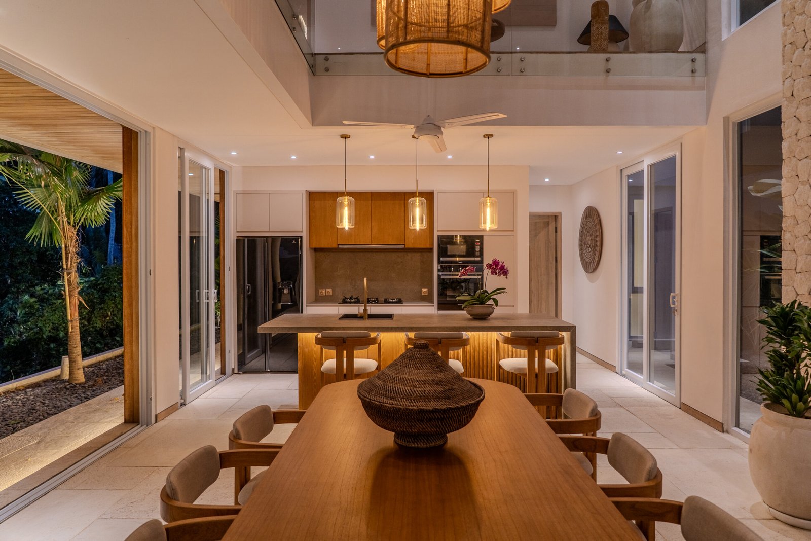 River Views Tropical Minimalist Villa in Pererenan