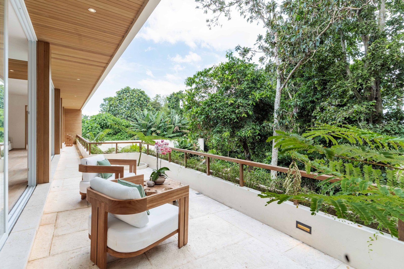 River Views Tropical Minimalist Villa in Pererenan