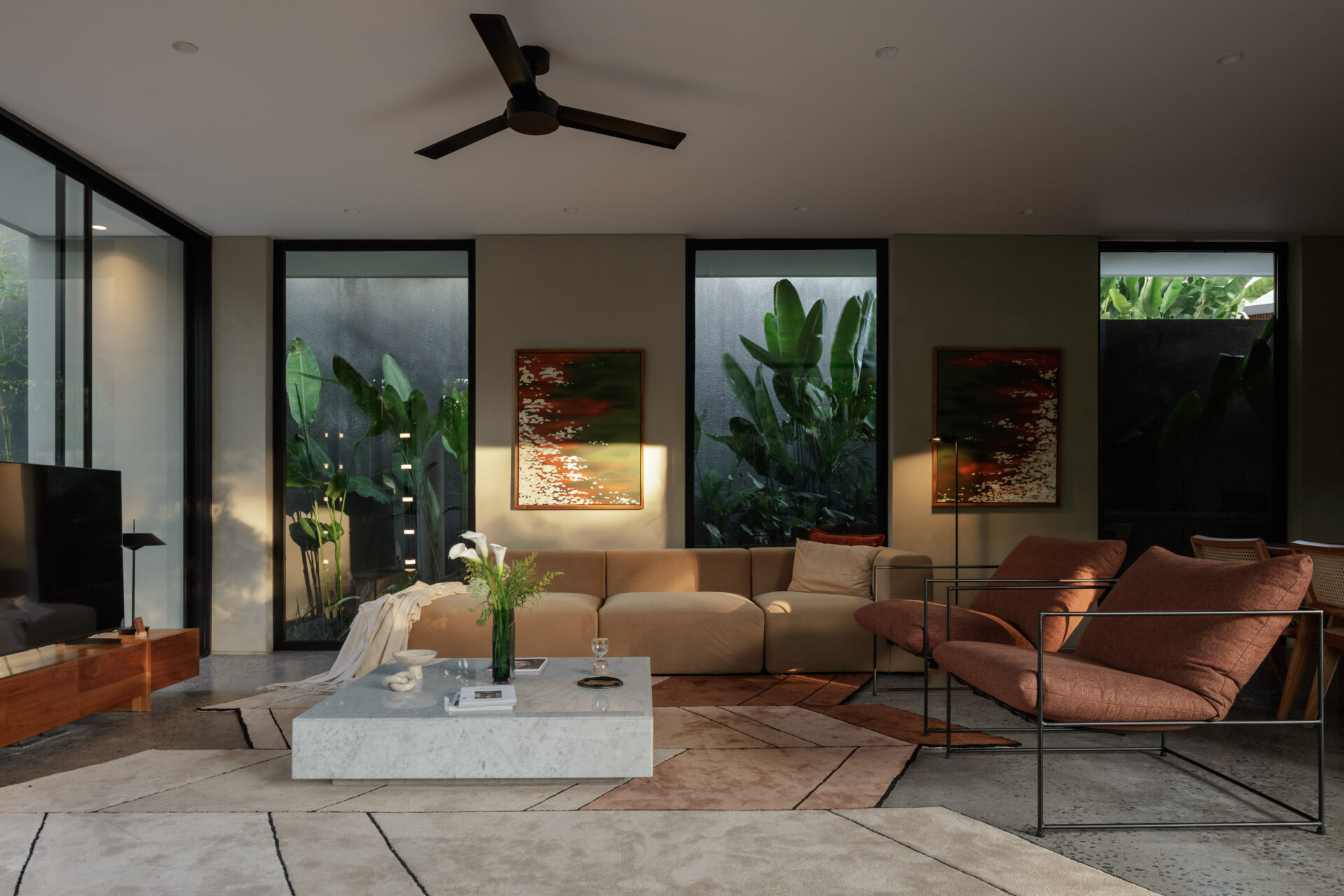 Modern Revival of Mid-Century Villa in Canggu