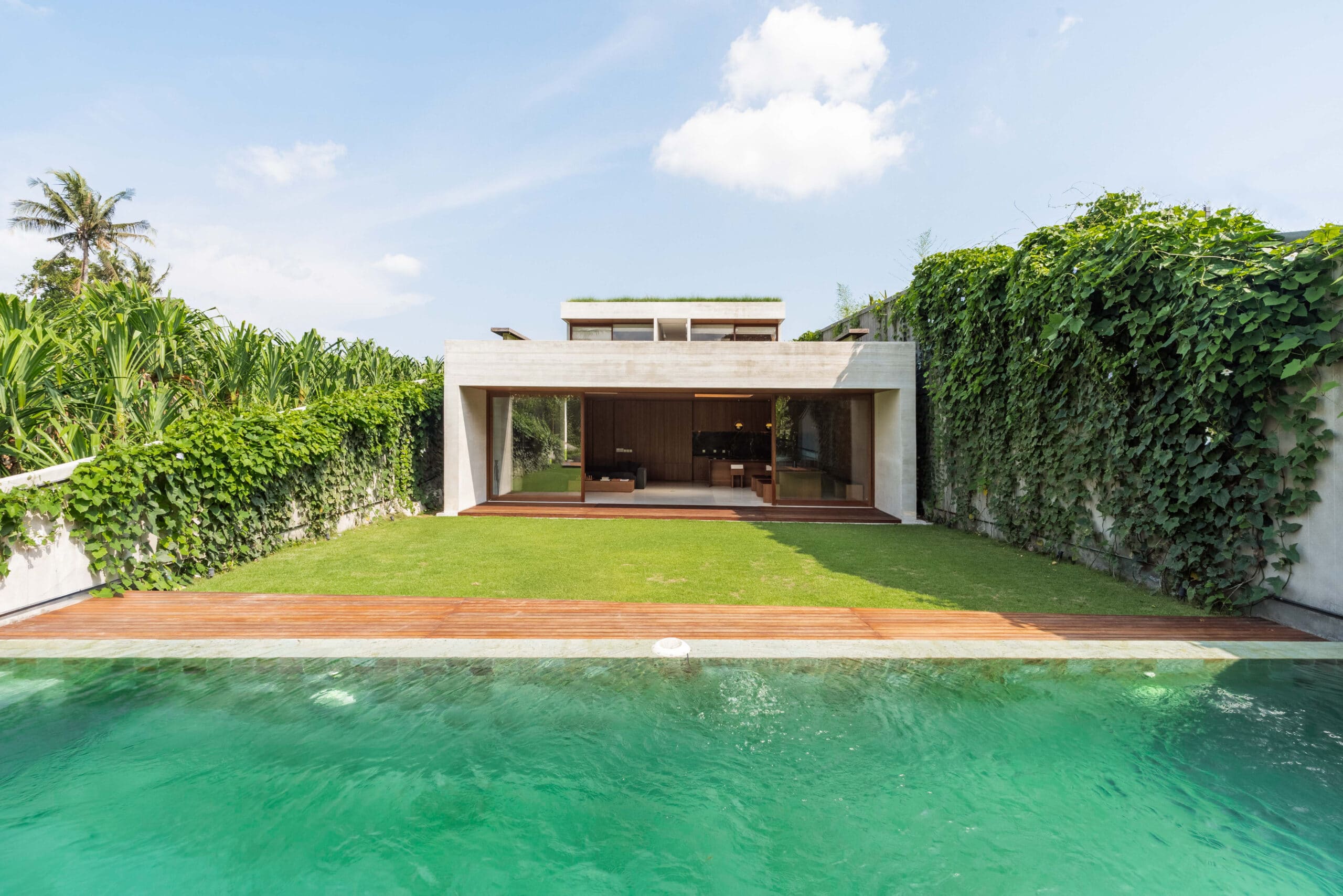 Renowned Architect Japanese Modern Villa in Pererenan