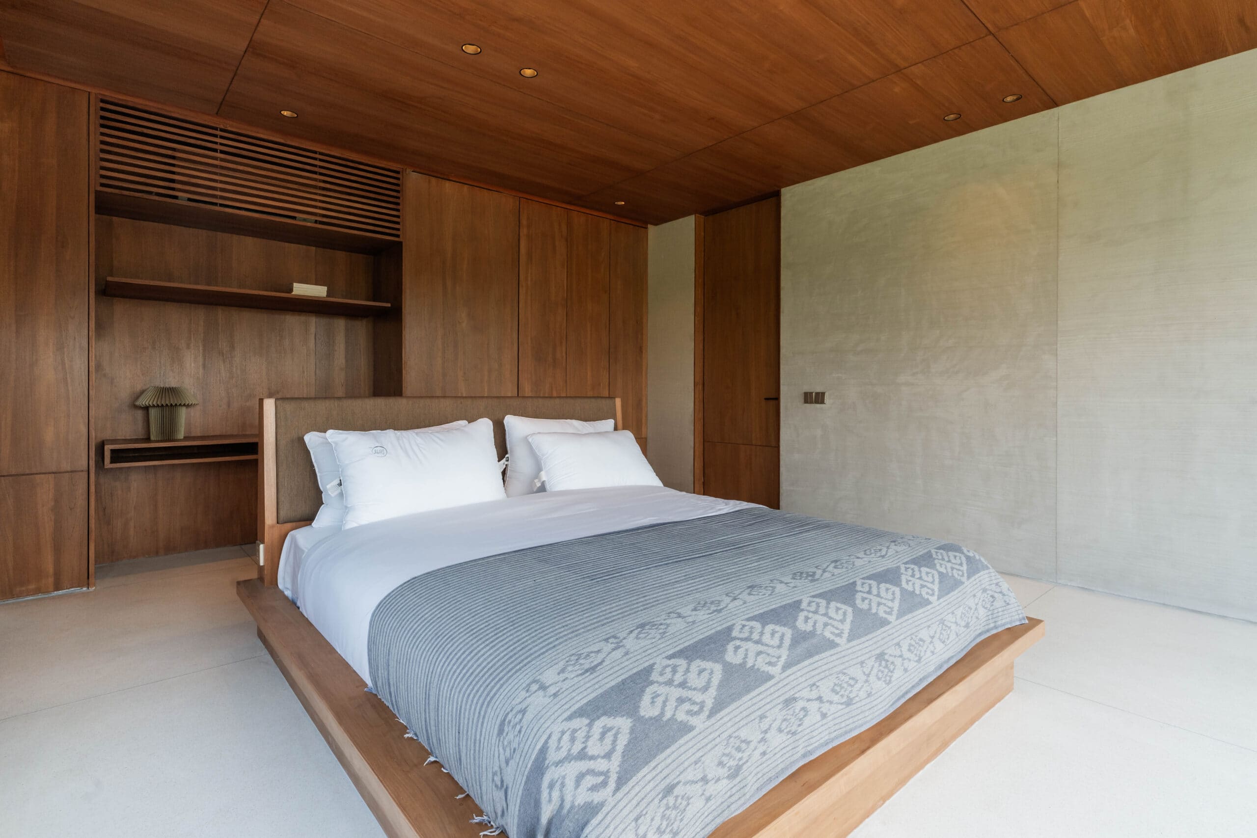 Renowned Architect Japanese Modern Villa in Pererenan