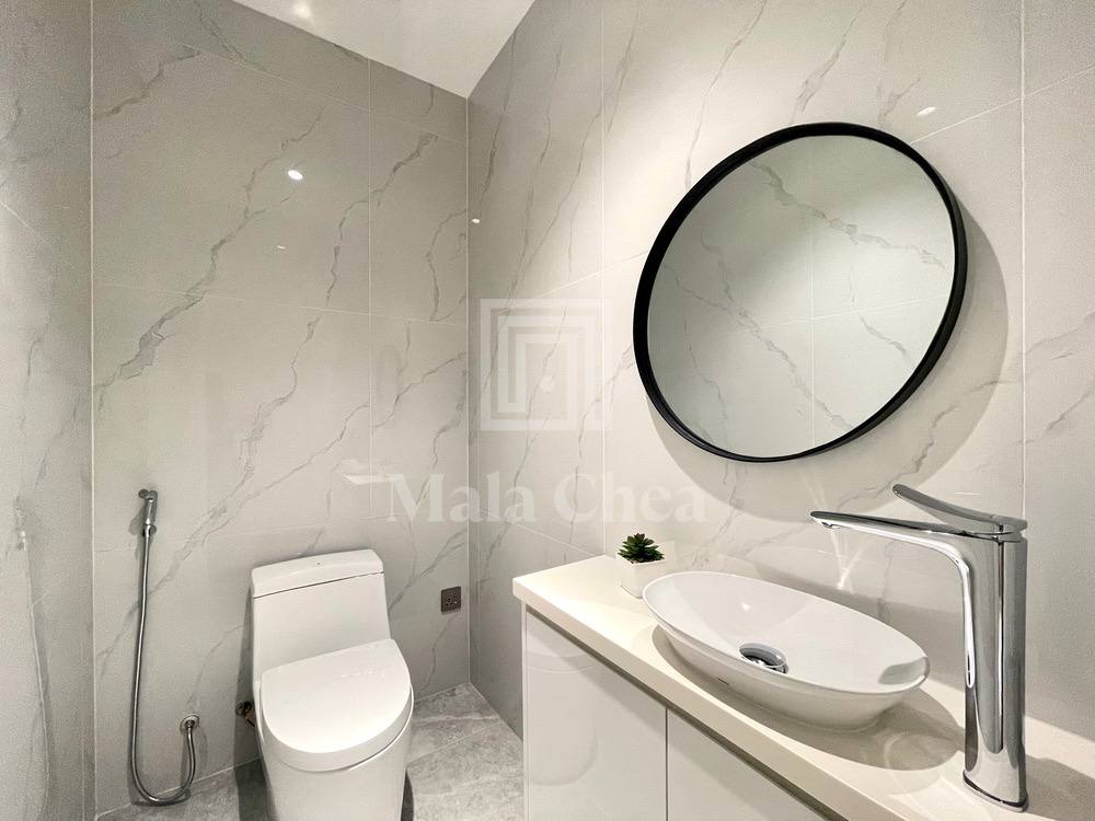 An upcoming 3 Bedroom Upscale Condo 