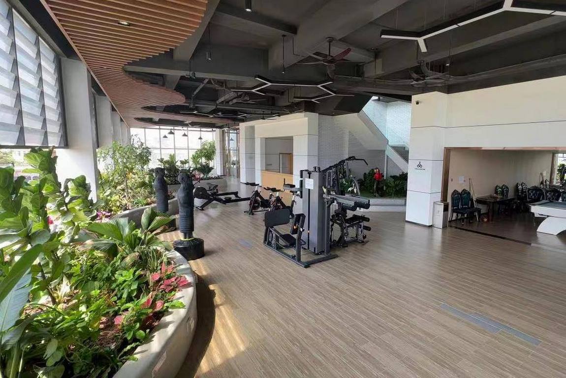 Studio apartment overlooking the Mekong River