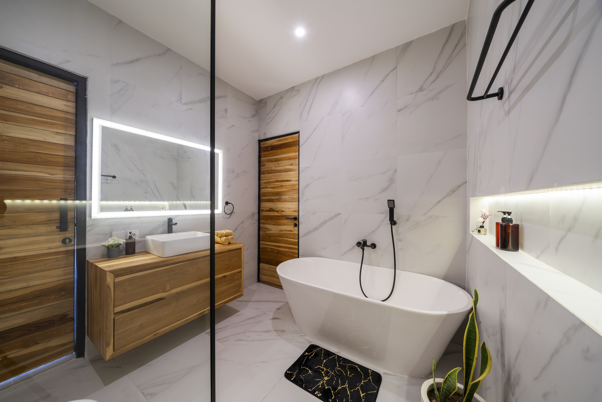 Tropical 5-Bedroom Villa