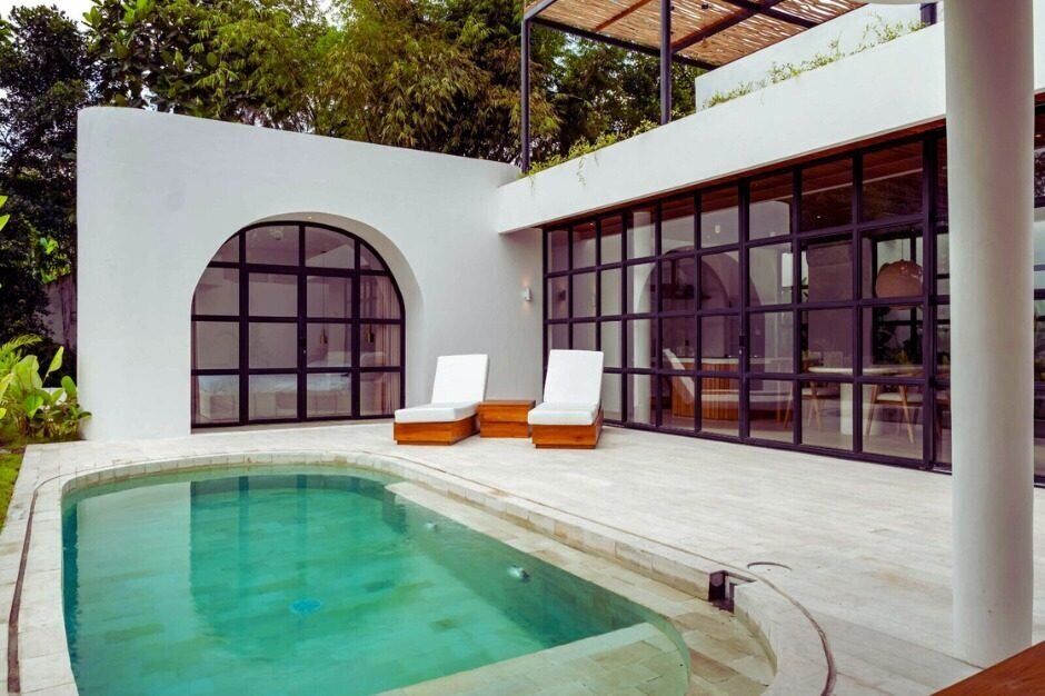 Contemporary 2-Bedroom Villa with Rooftop Terrace