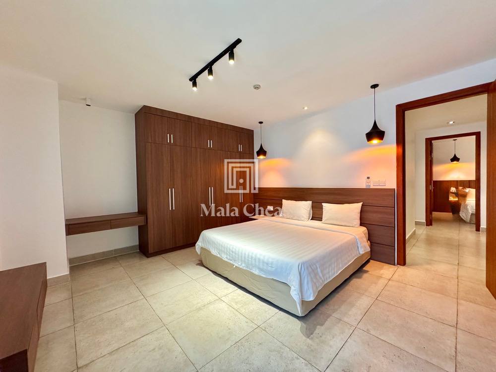 Modern 3-Bedroom Serviced Apartment – Central BKK1