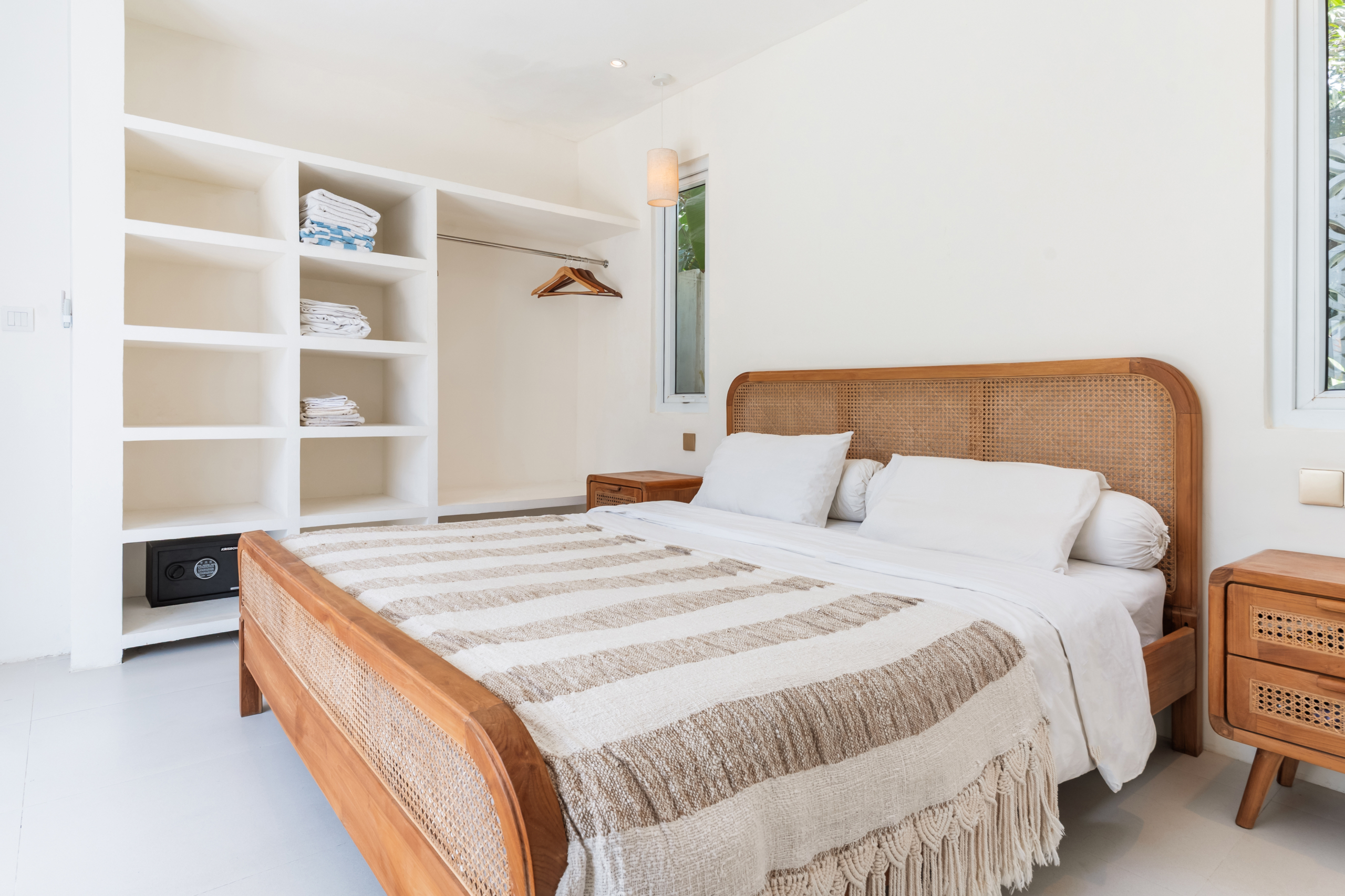 Modern 1-Bedroom Villa with Office in Canggu