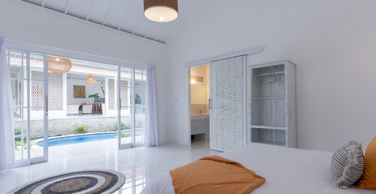 Beautiful Tropical Style Two Bedroom Villa