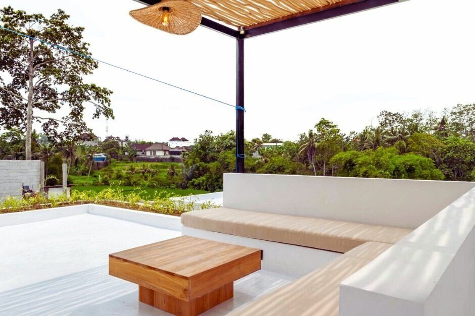 Contemporary 2-Bedroom Villa with Rooftop Terrace