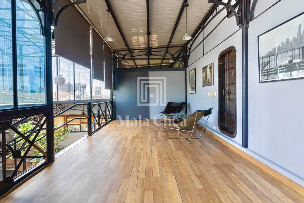 3 Bedroom Duplex Renovated Apartment