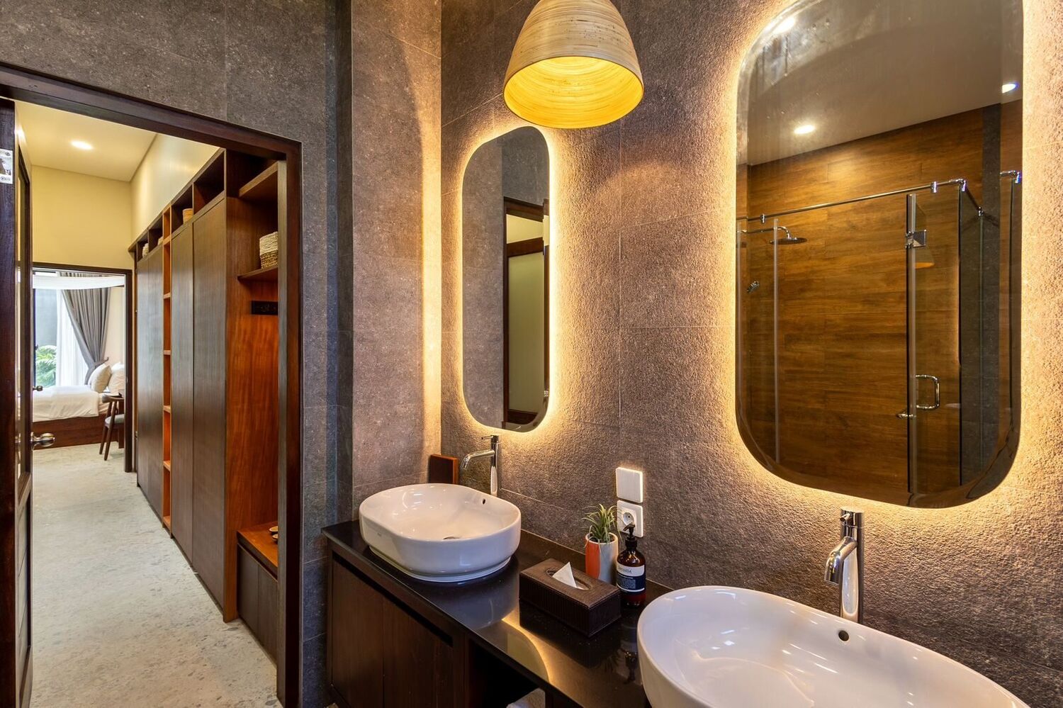 Luxurious 3-Bedroom Villa with Seaview 