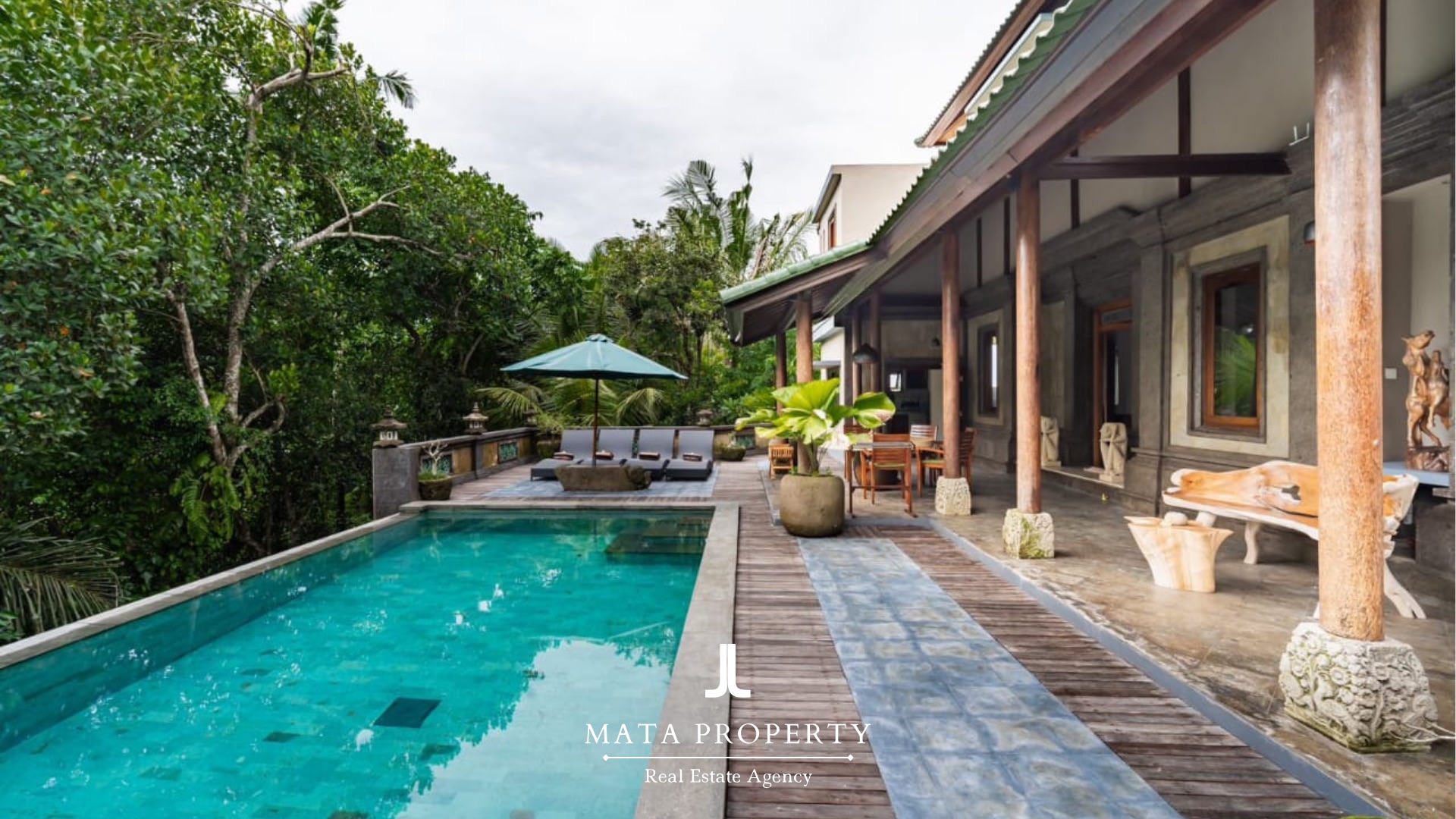 Jungle View Villa in Central Ubud