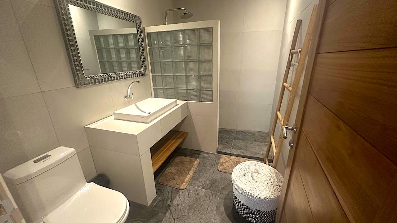 3BR Villa with Bungalow