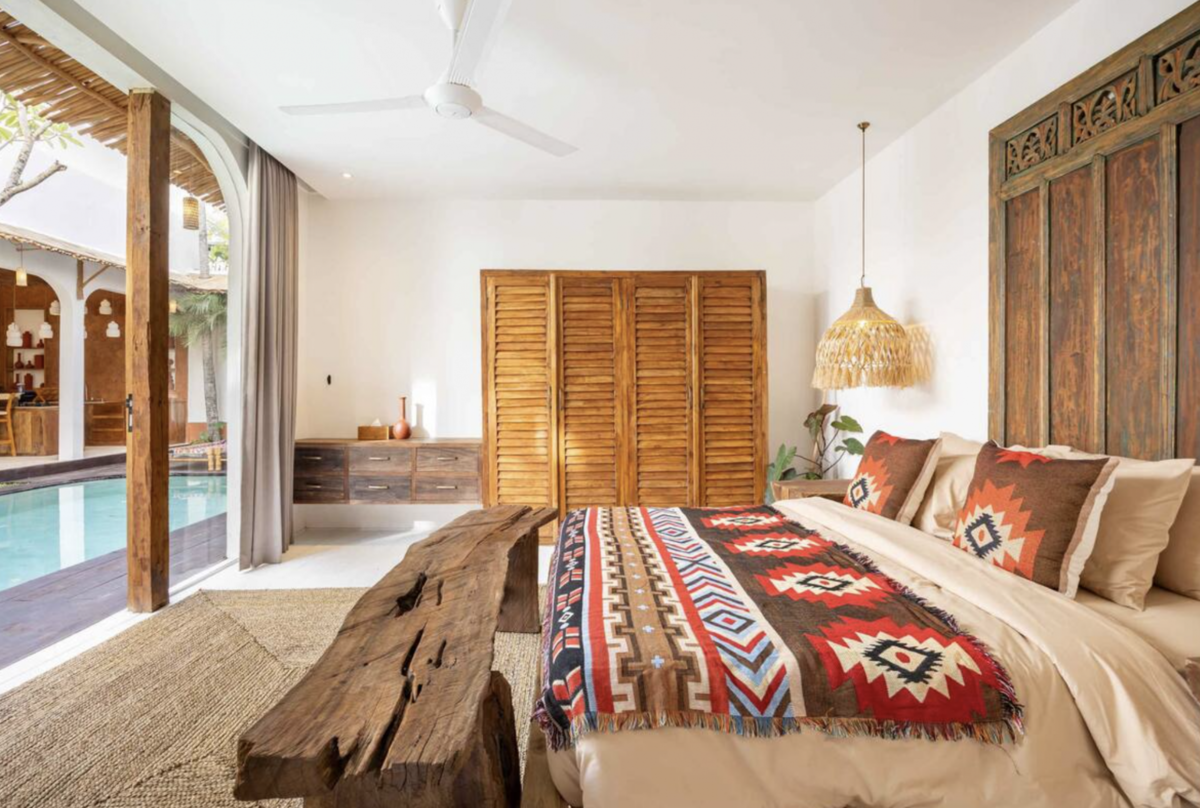 Spacious 4-Bedroom Villa with Mezzanine