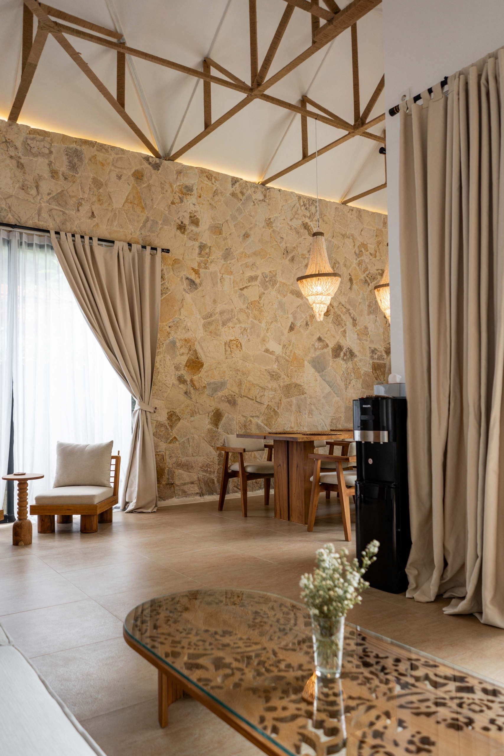 Stylish Tropical Villa with 2 Bedrooms 