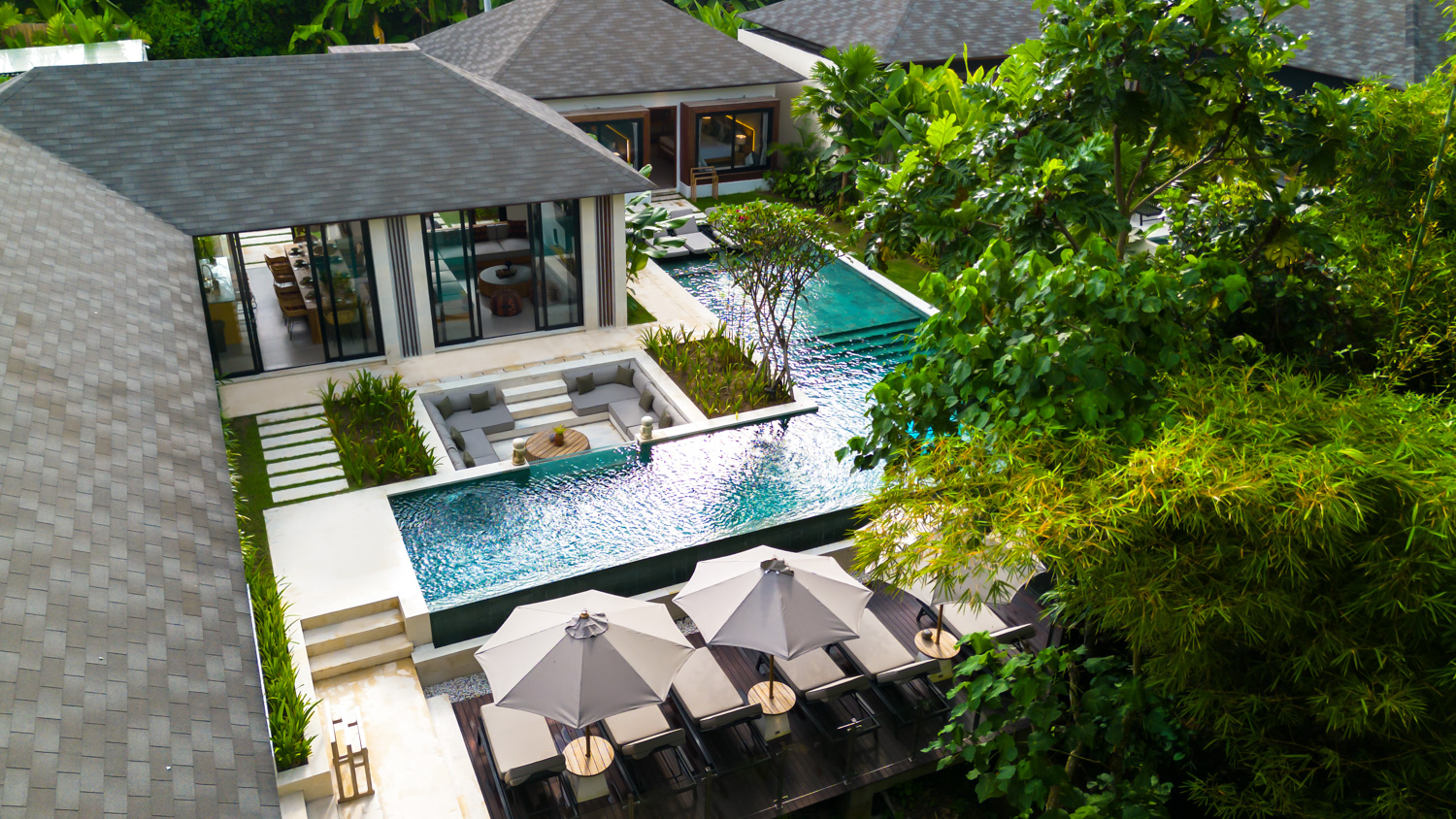 Spacious 5-Bedroom Villa with Jungle Backdrop