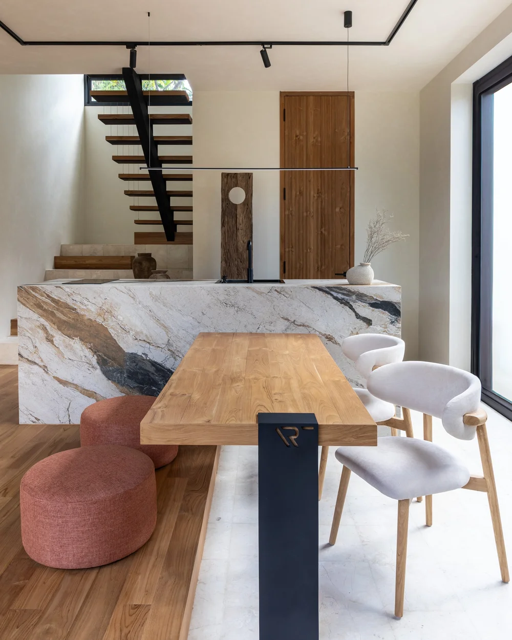 Monolithic 2 BR Villa with Tropical Soul in Ubud