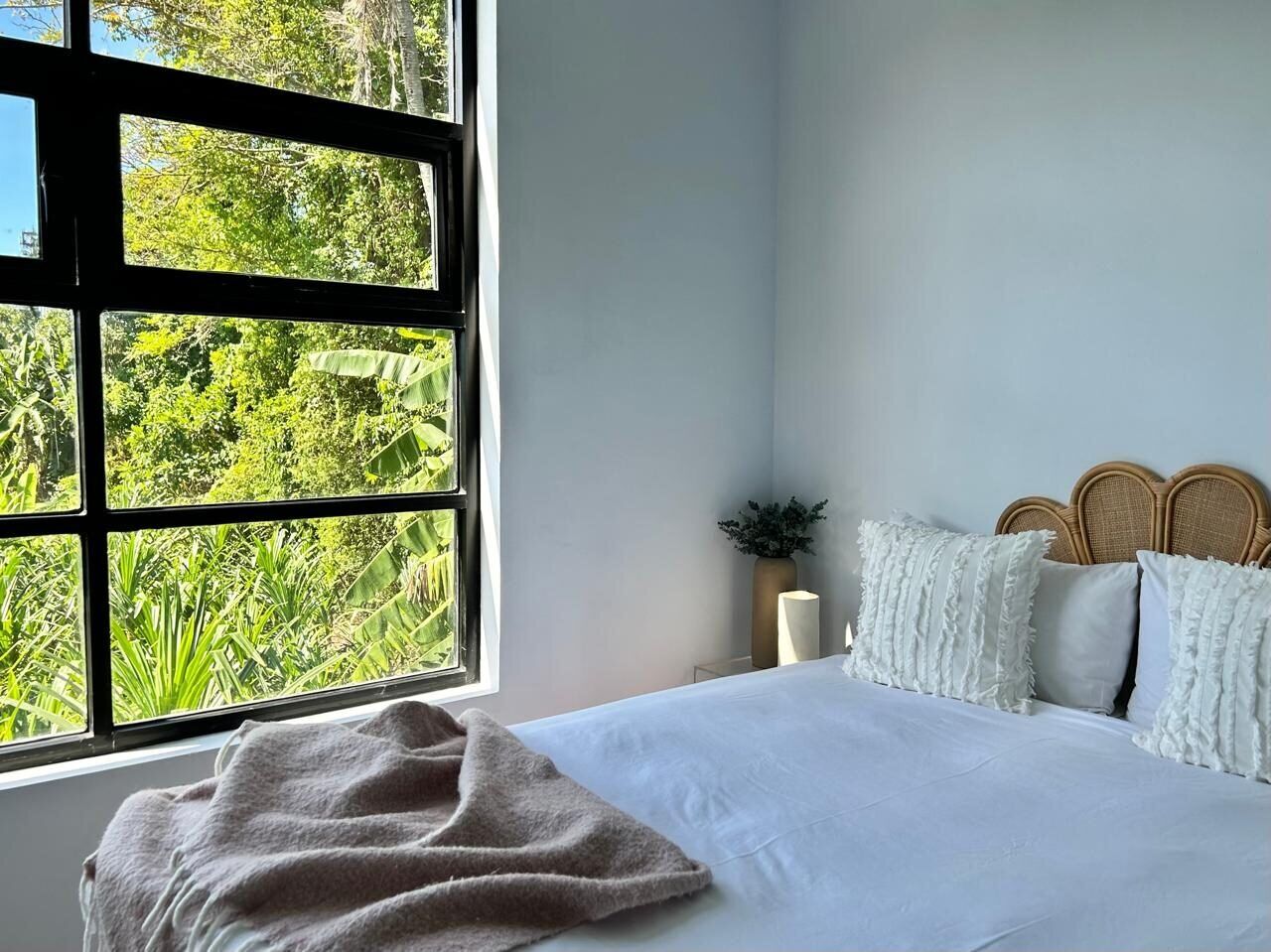 Spacious 5-Bedroom Villa in Canggu