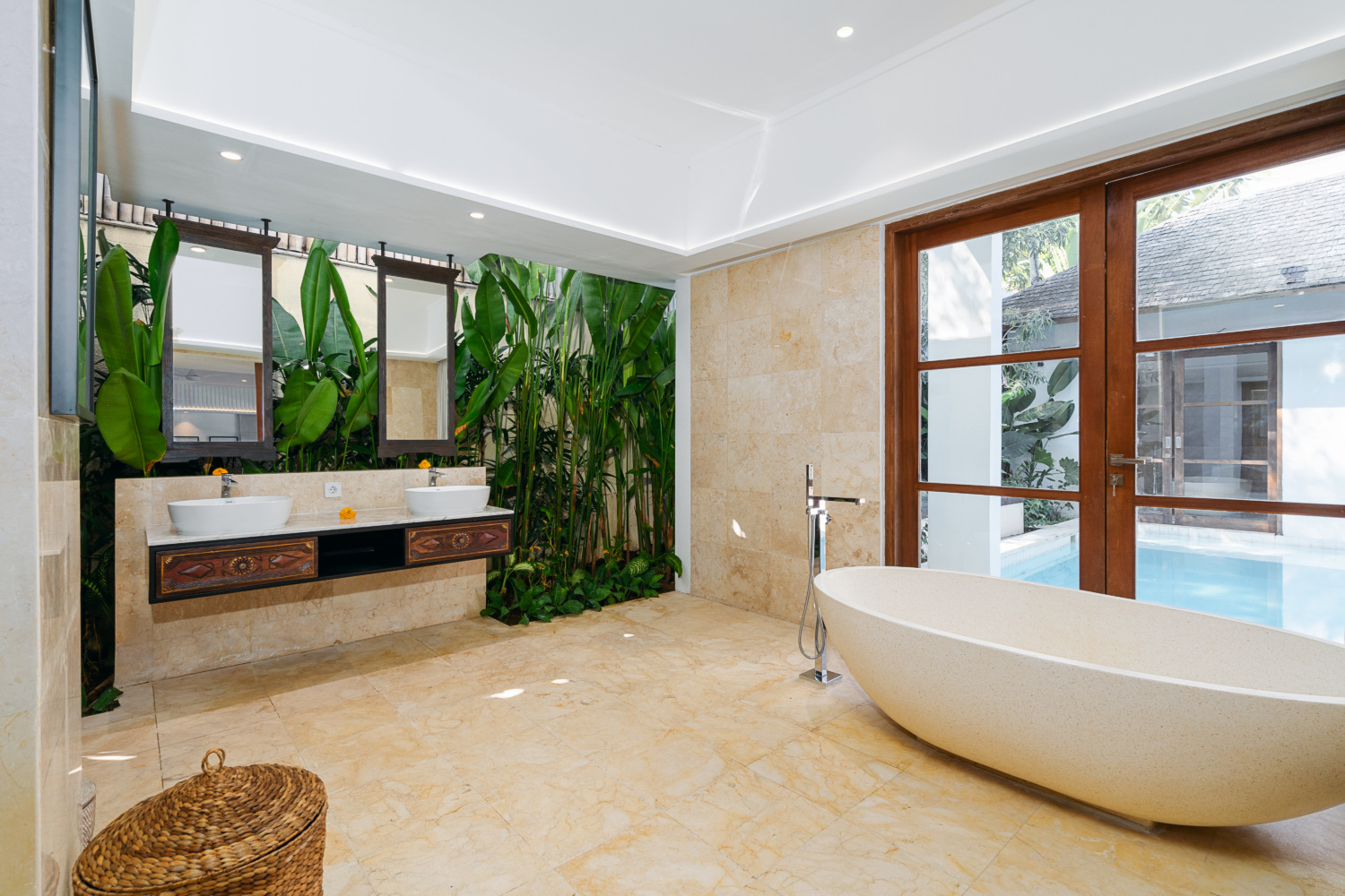 18% ROI Spacious 4-Bedroom Villa for Sale