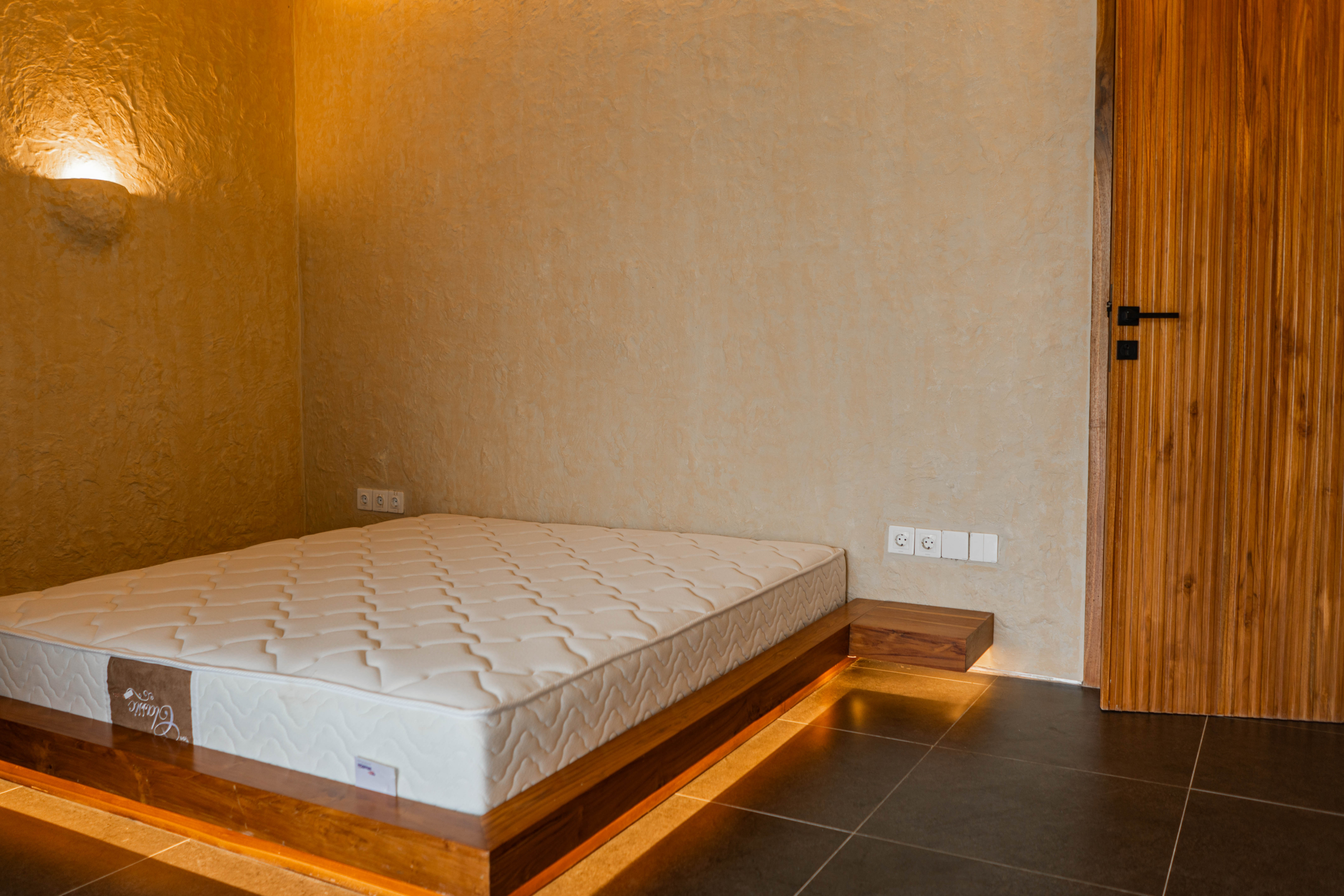 Luxury 3-Bedroom Villa with Rooftop Ocean Views