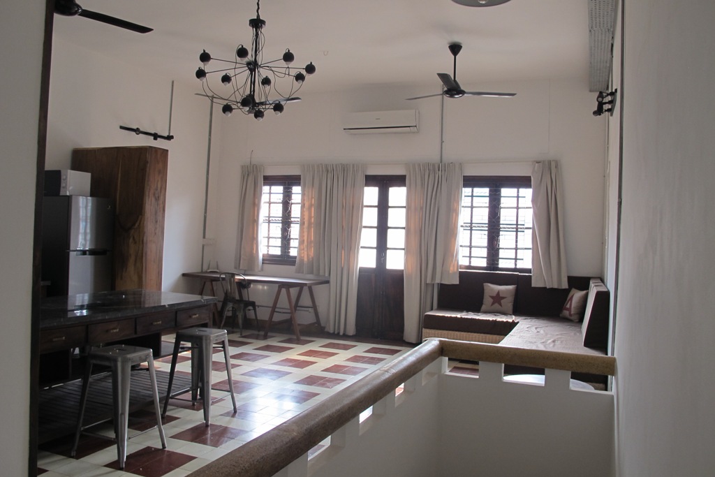 Superb colonial 1 bedroom apartment with balcony 