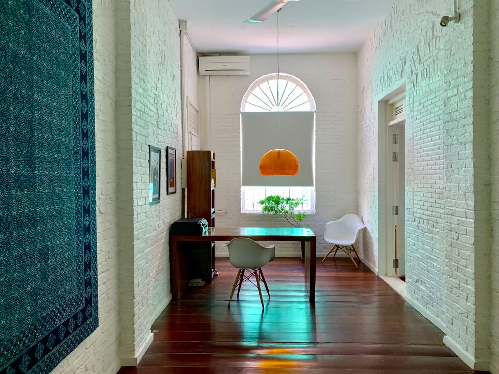 Apartment in Prestigious Colonial building