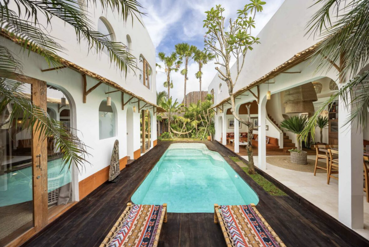 Spacious 4-Bedroom Villa with Mezzanine