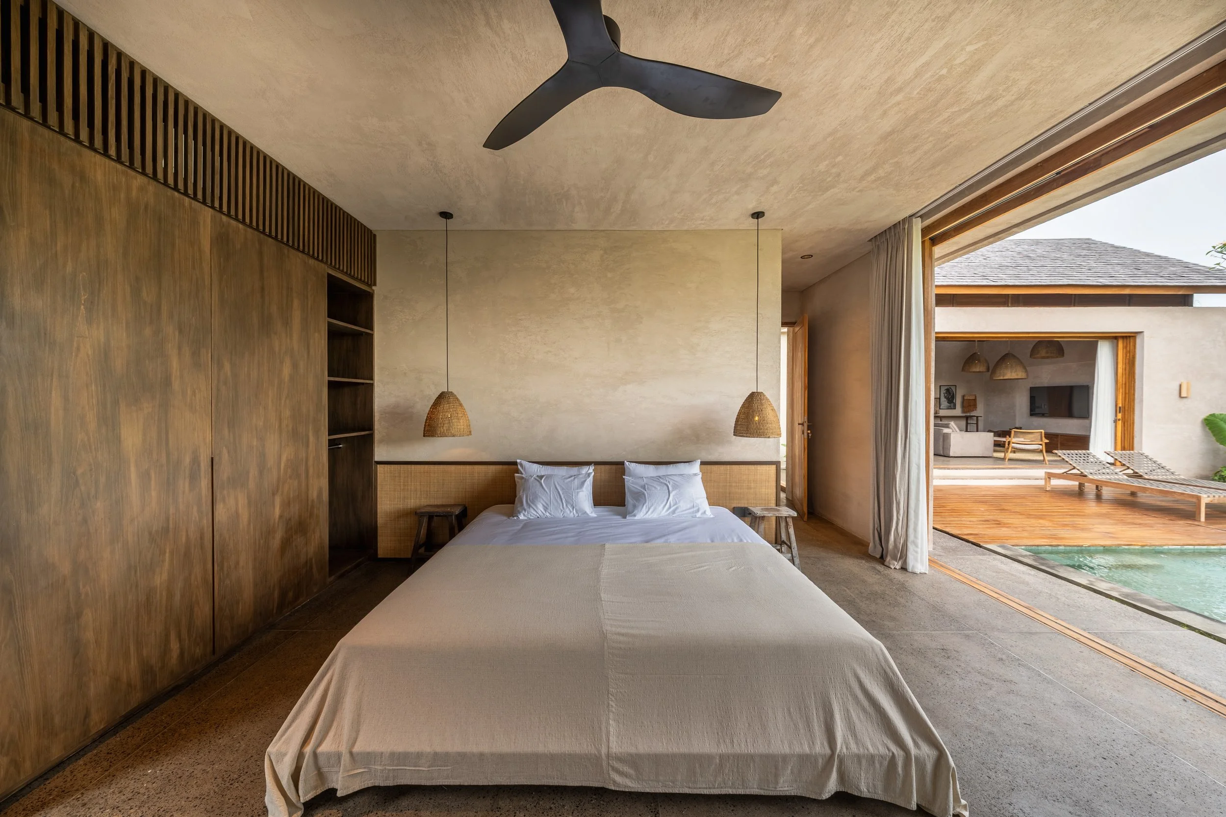 A Tropical Hideaway 2 BR Villa Facing The Rice Fields in Seseh