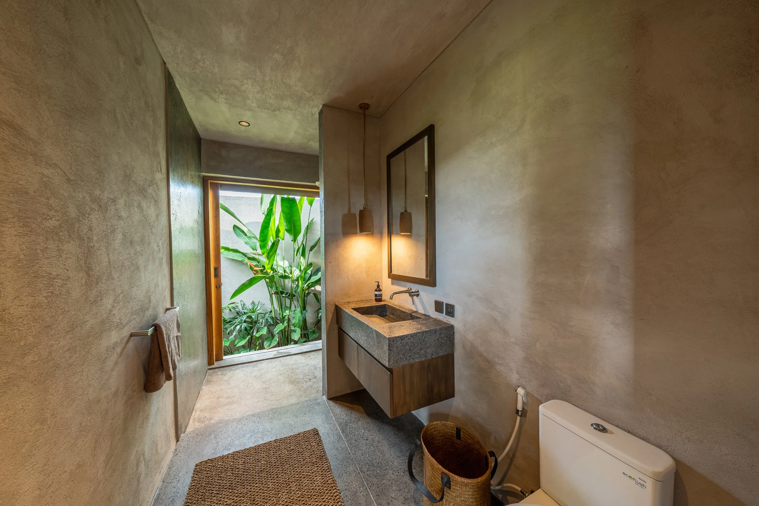 A Tropical Hideaway 2 BR Villa Facing The Rice Fields in Seseh