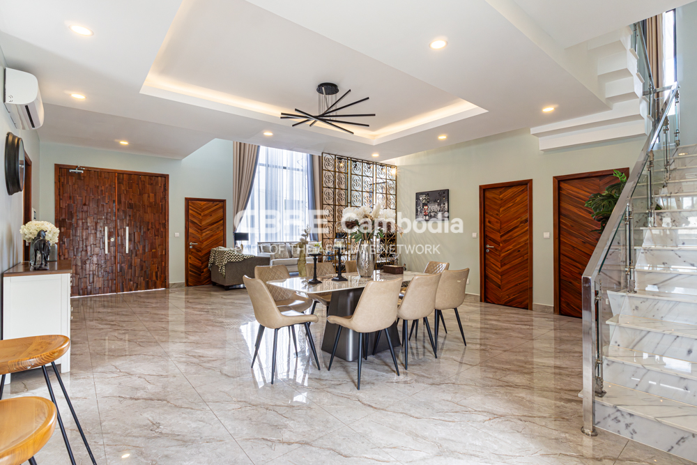 4 Bedroom Oasis Villa