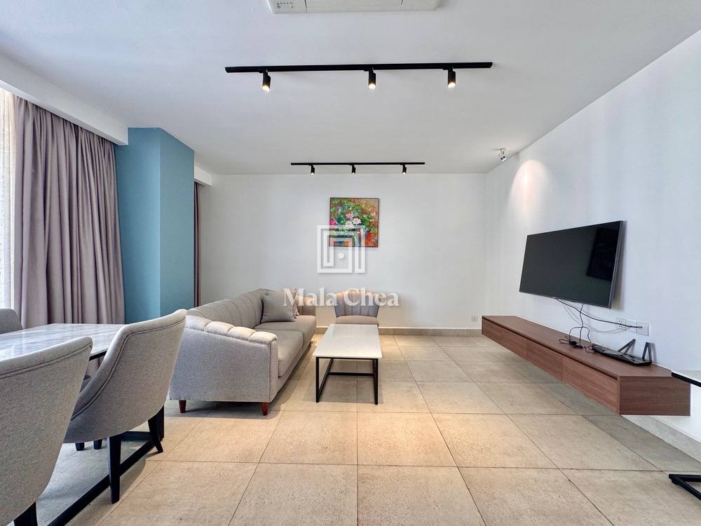 Modern 3-Bedroom Serviced Apartment – Central BKK1