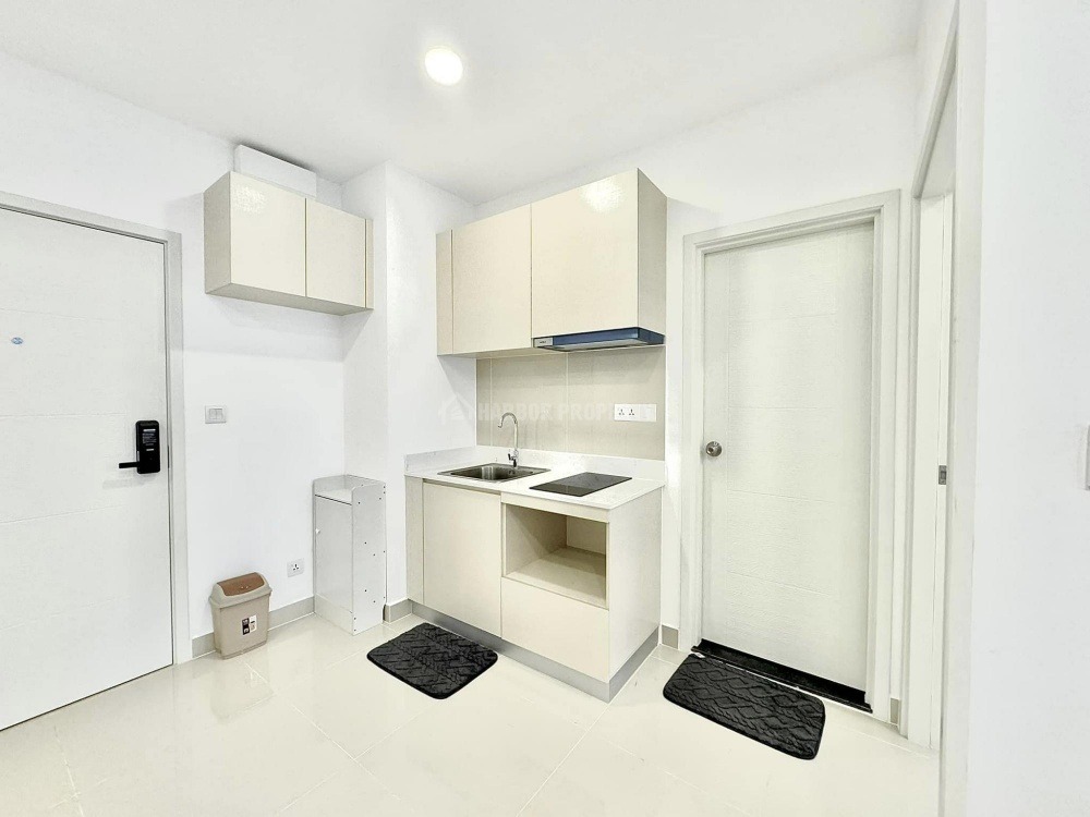 2 Bedrooms For Rent at Condo Parkland