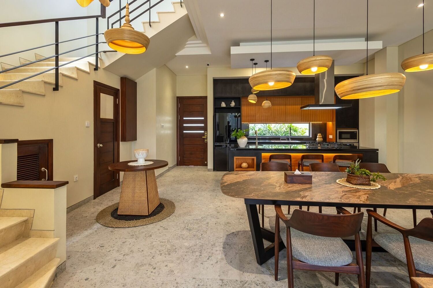 Luxurious 3-Bedroom Villa with Seaview 