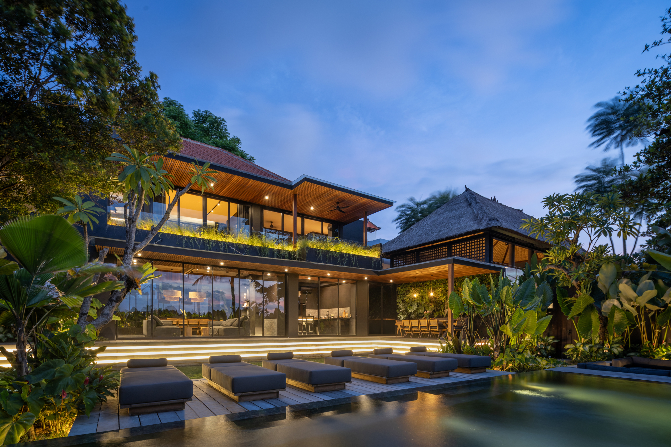 Luxury Modern Villa with Rice Views