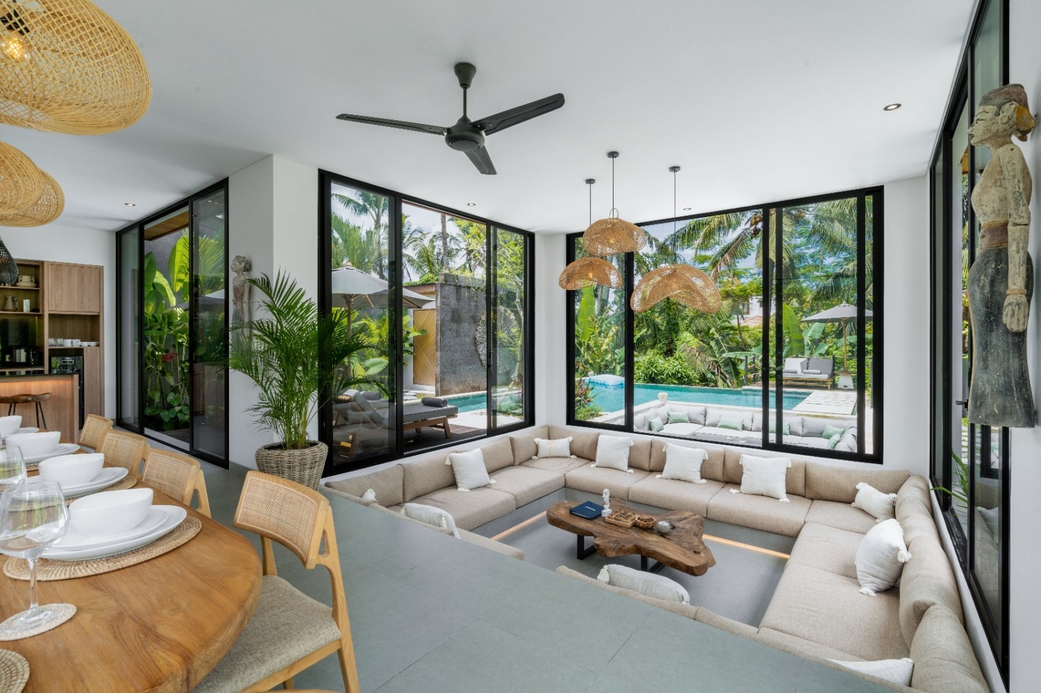 Spacious 5-Bedroom Jungle Villa for Sale 