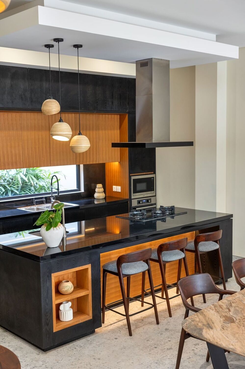 Luxurious 3-Bedroom Villa with Seaview 