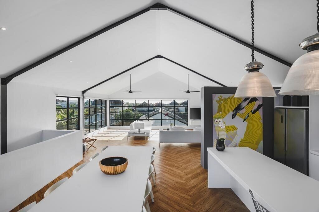 Spacious 5-Bedroom Villa in Canggu