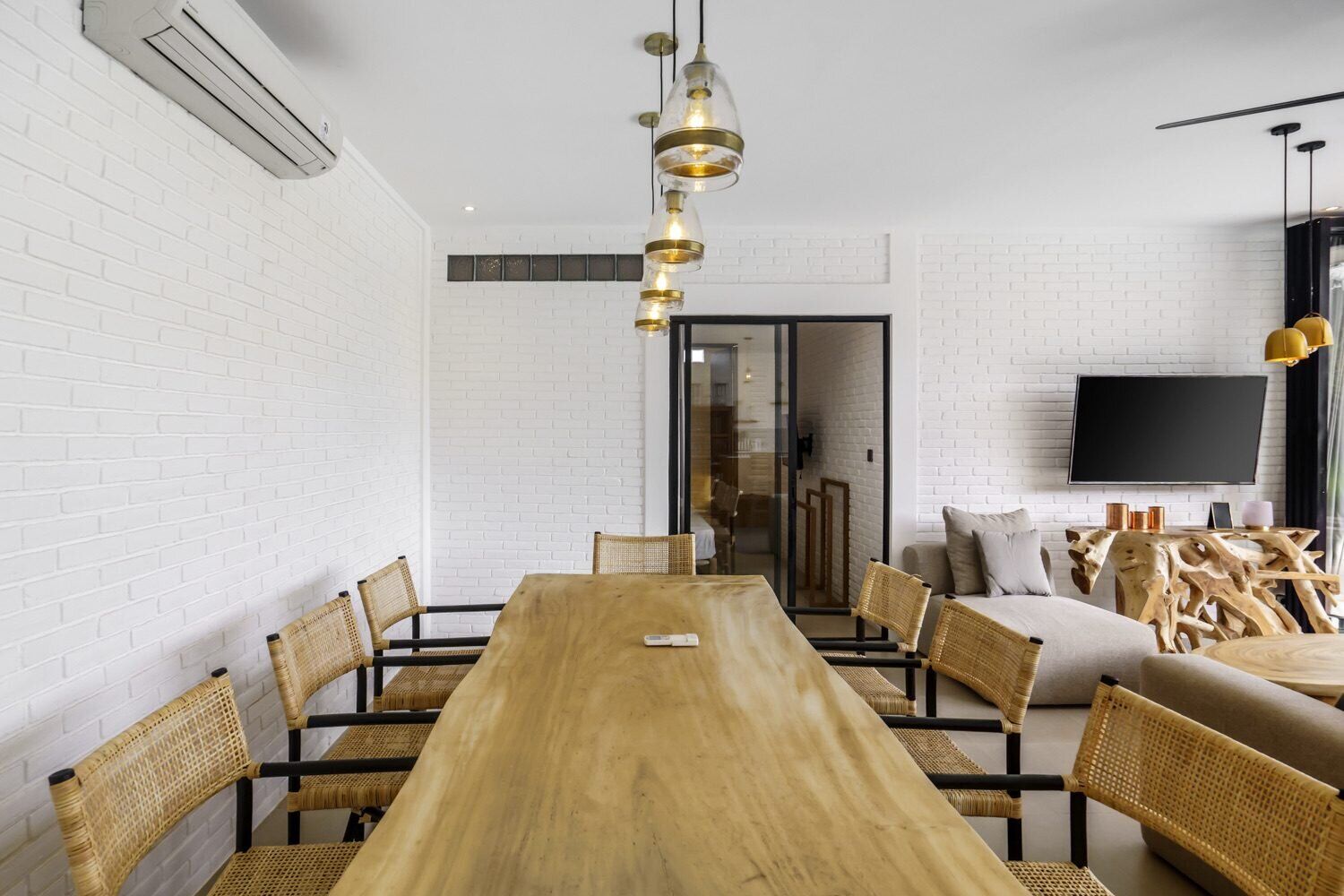 Contemporary 3-Bedroom Villa