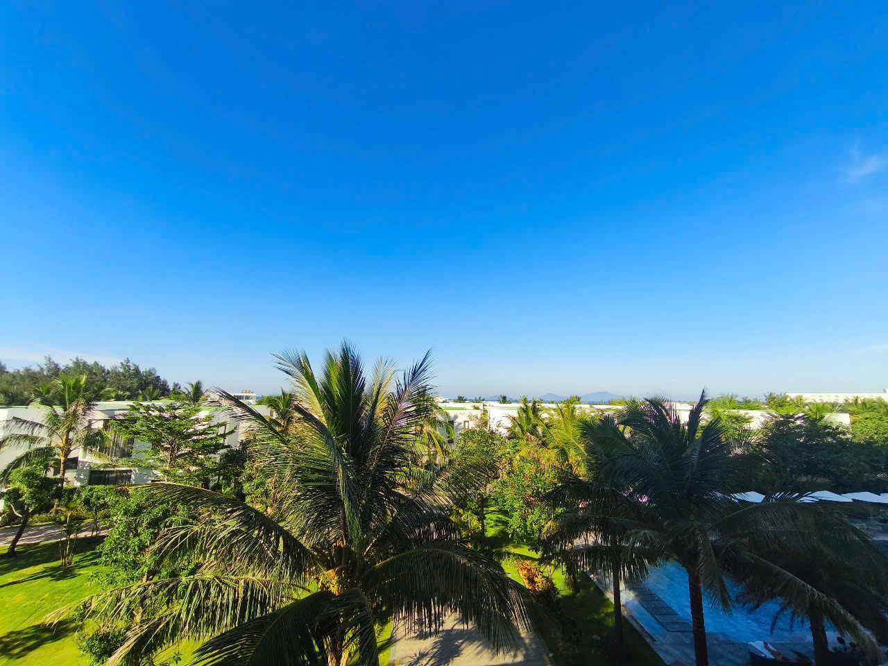 Luxury 1-Bedroom Apartment for Sale – Garden & Sea View at Wyndham Resort Hoi An