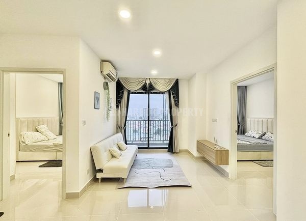 2 Bedrooms For Rent at Condo Parkland