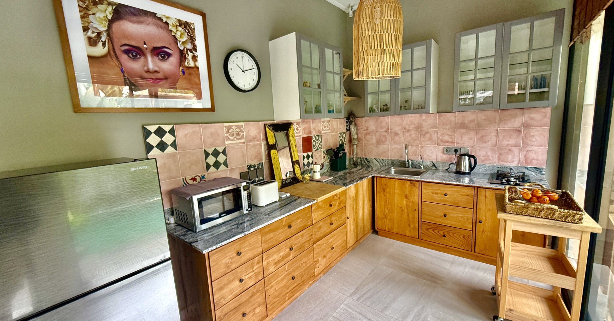 2-Bedroom Villa with Studio & Ricefield Views in Junjungan