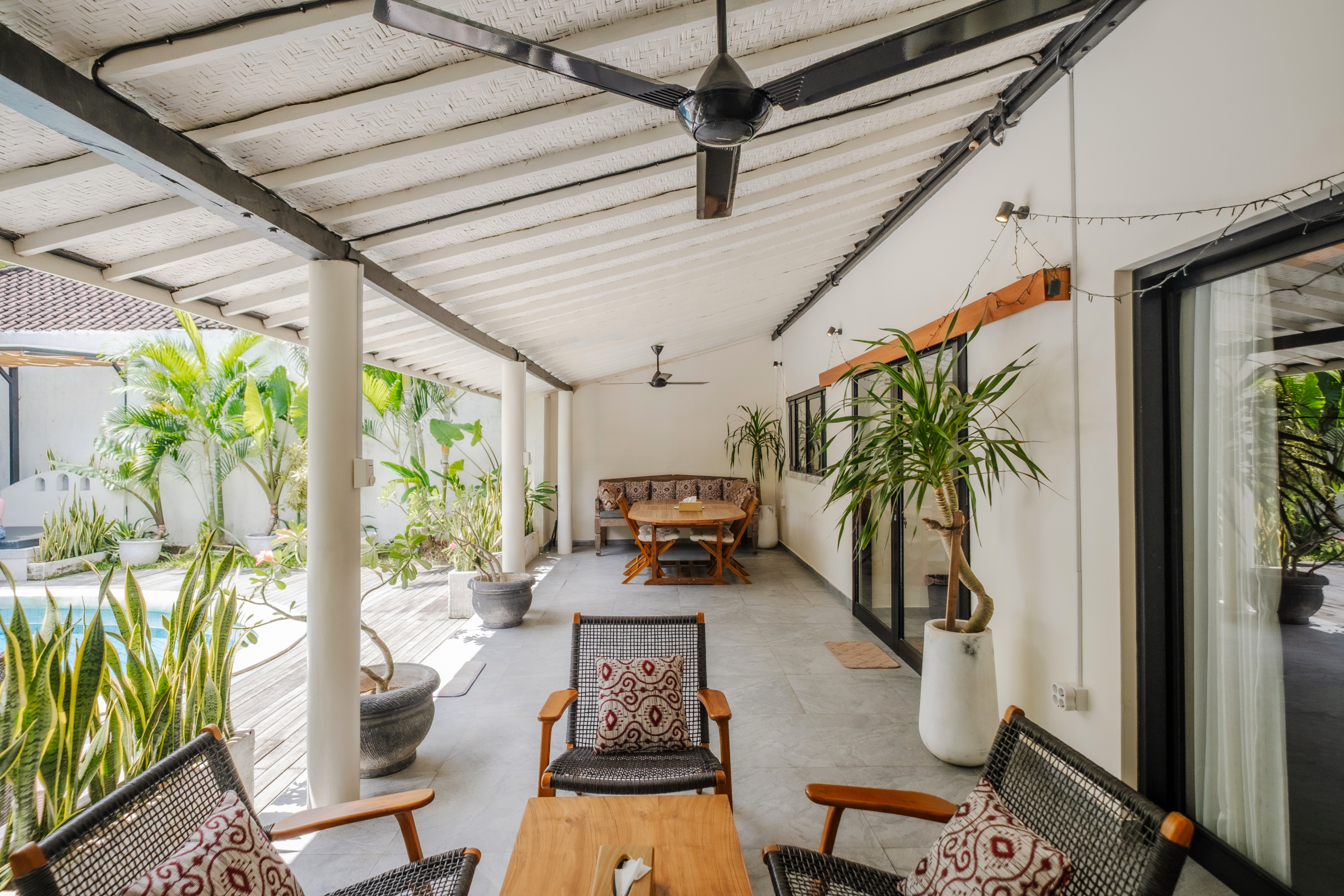 3BR Villa with Bungalow