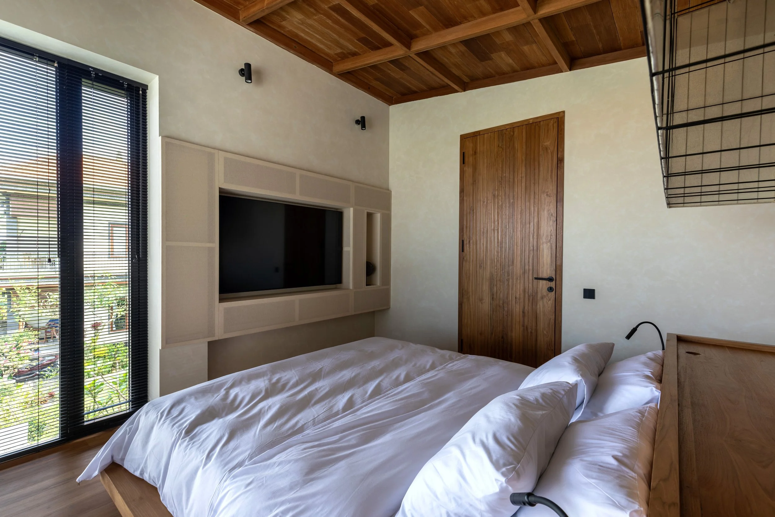 Monolithic 2 BR Villa with Tropical Soul in Ubud