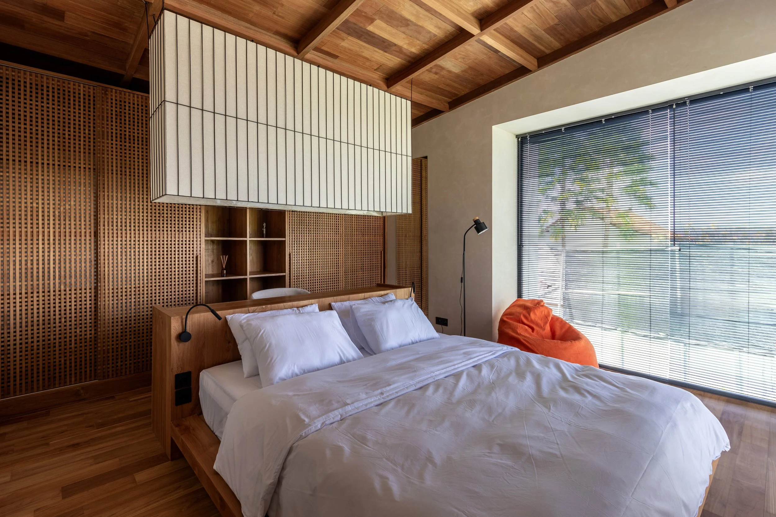 Monolithic 2 BR Villa with Tropical Soul in Ubud