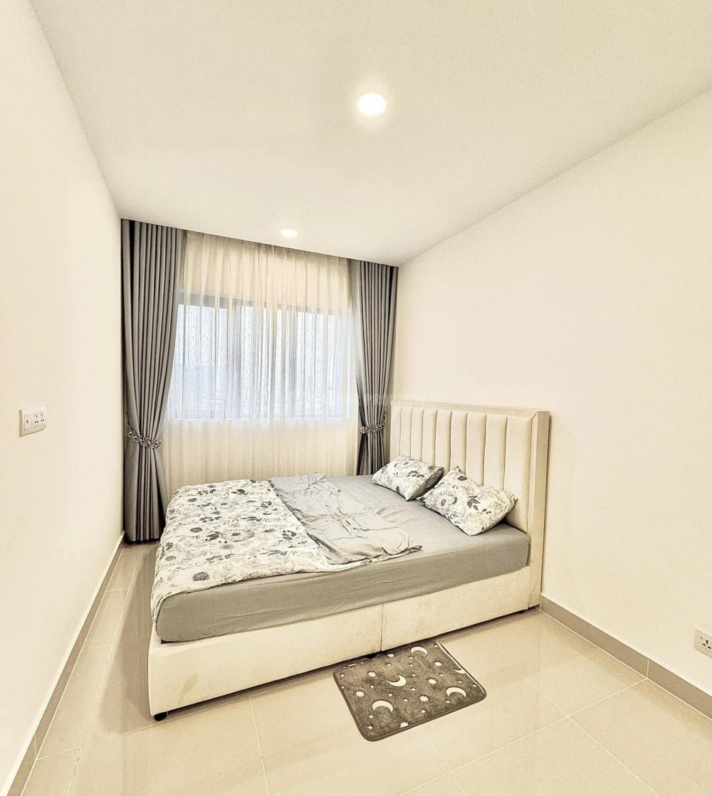 2 Bedrooms For Rent at Condo Parkland