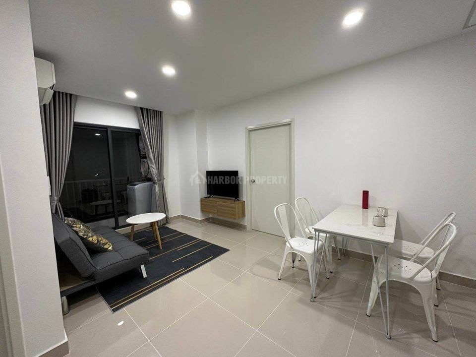 Condo 2 Bedroom for rent Parkland Condo TK