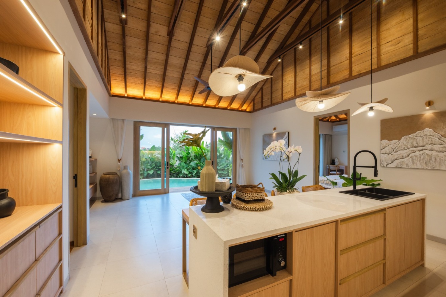 A Peaceful Villa for Sale in Babakan