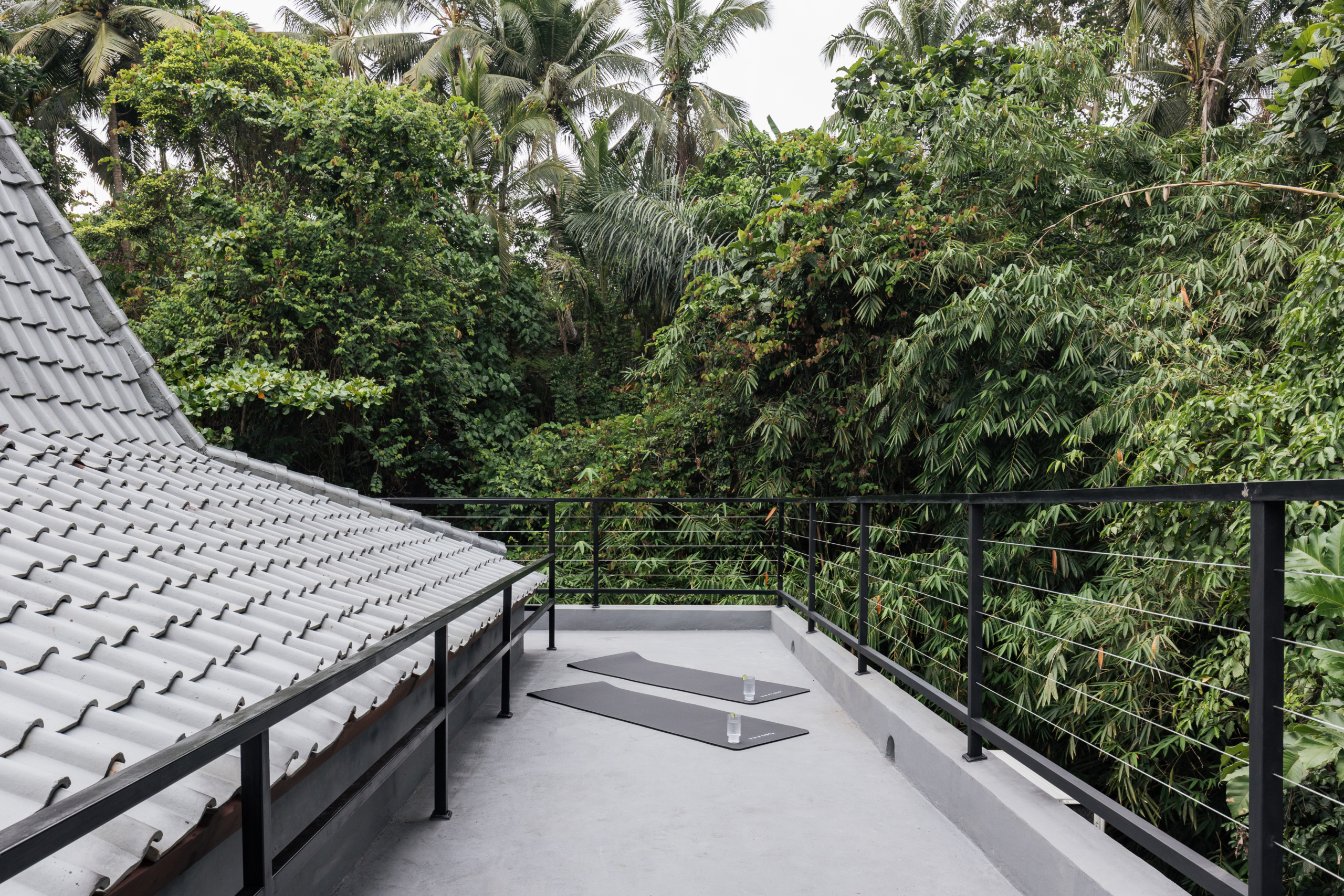 Riverside 4-Bedroom Villa with Infinity Pool in Ubud