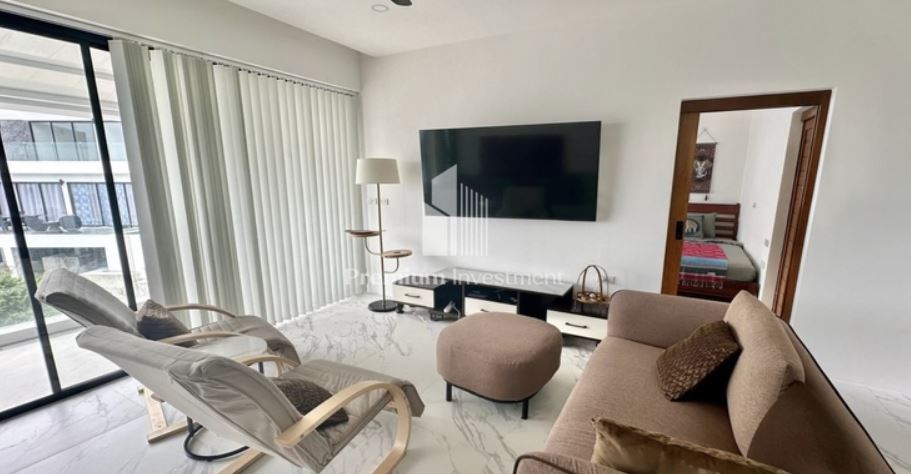 Modern 2 Bedroom Pool Residence Overlooking the Sea in Lamai