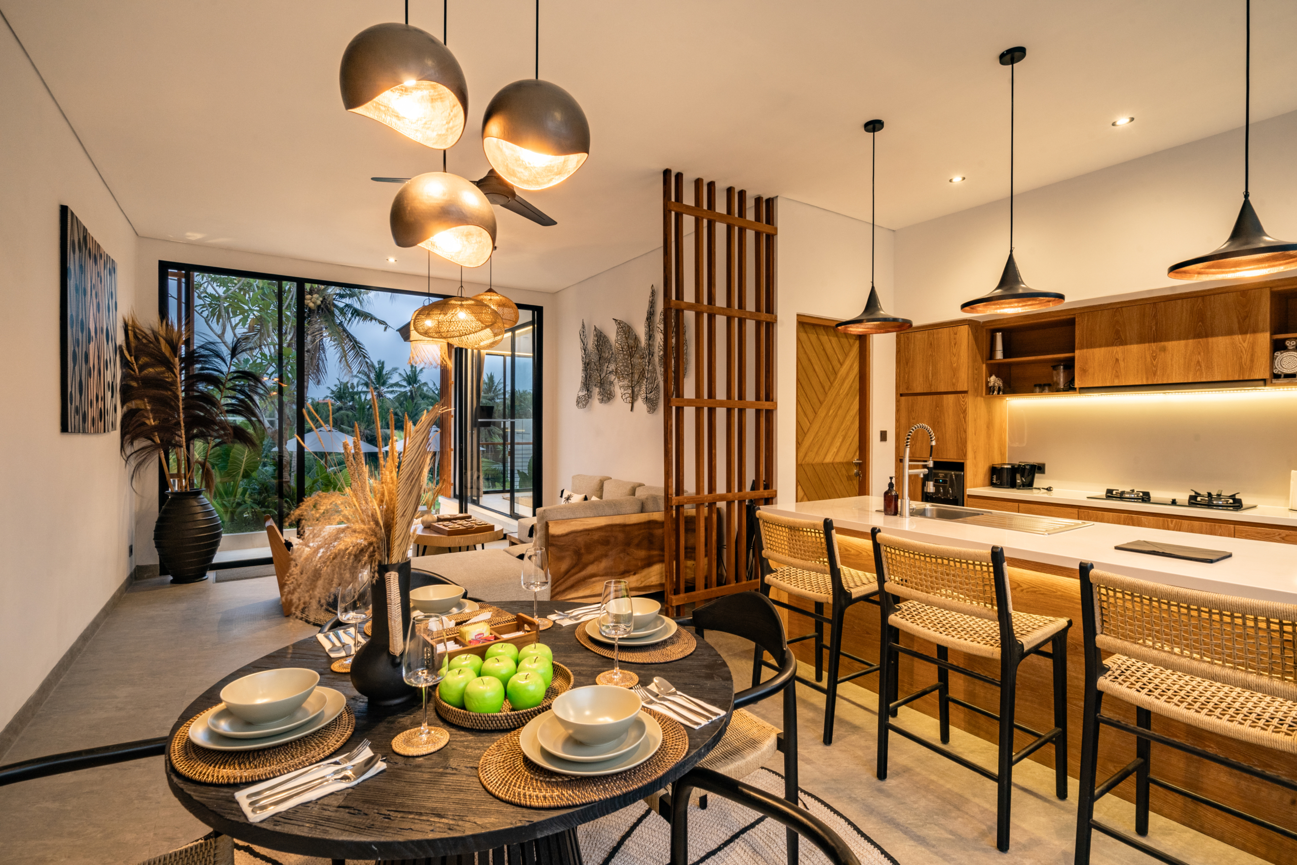 2-Bedroom Villa with Rice Views in Tranquil Singakerta